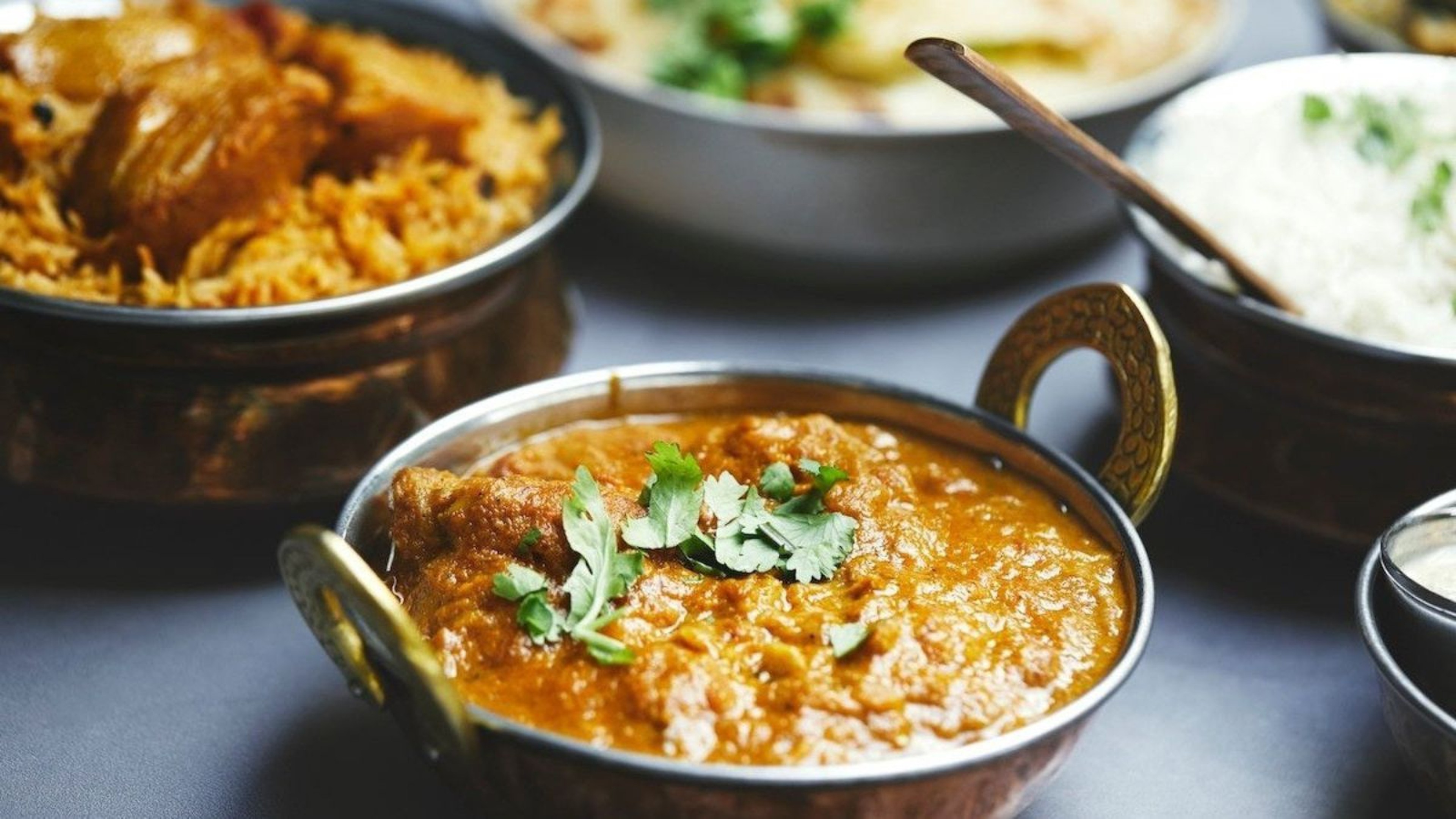 Dinehut Indian Restaurant